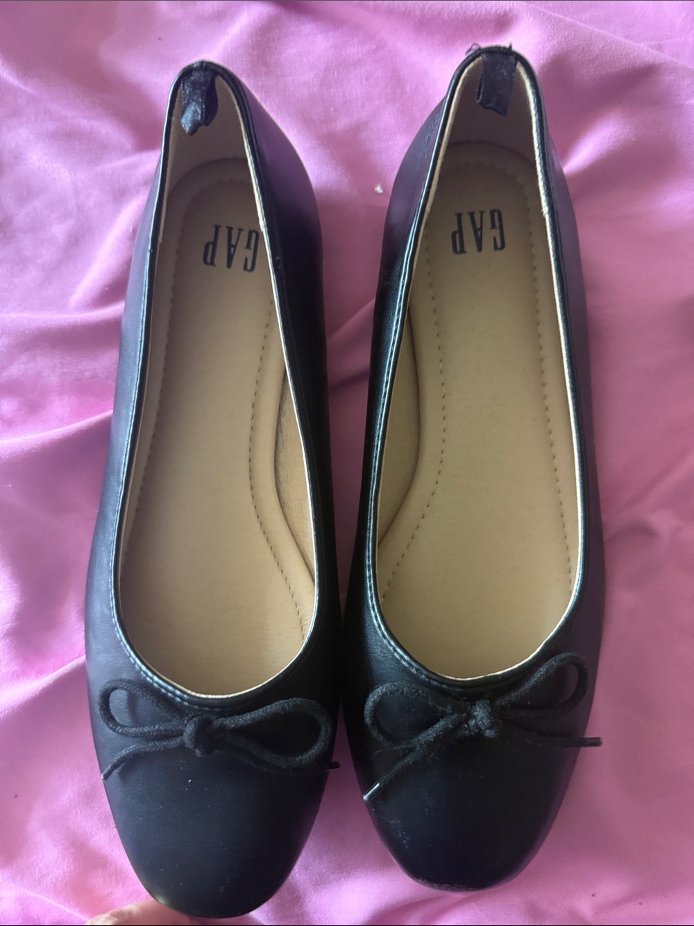 Women gap slip ons